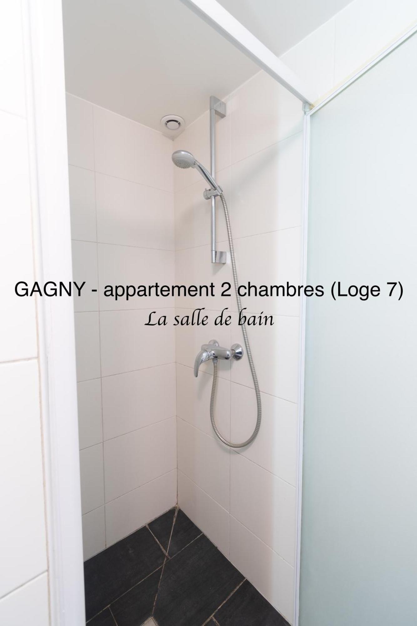 Le Hangar Fleuri Gagny ภายนอก รูปภาพ